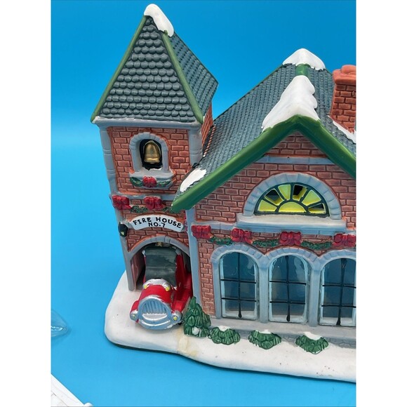 Burberry Christmas Village Fire House No. 7 - Picture 10 of 13